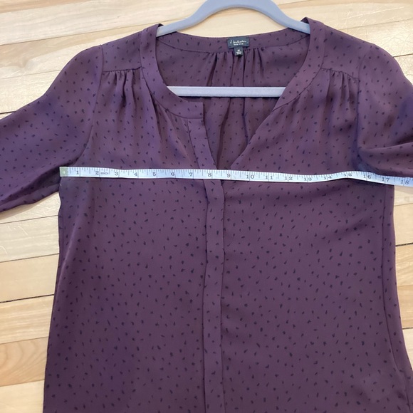 Aritzia Babaton plum with black dots silk blouse - Picture 5 of 7